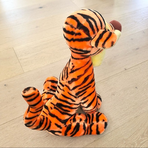⭐️Disney⭐️18" Tigger Plush Stuffy Plushie Stuffed Animals Winnie the Pooh Toys - Picture 6 of 8